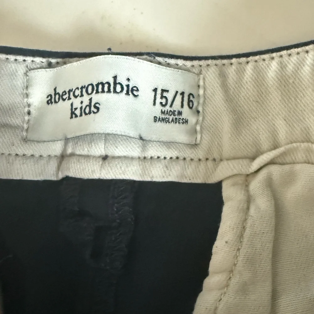 A&F Boys Navy Chino Shorts Size 15/16 Abercrombie & Fitch Kids Bermuda Short
